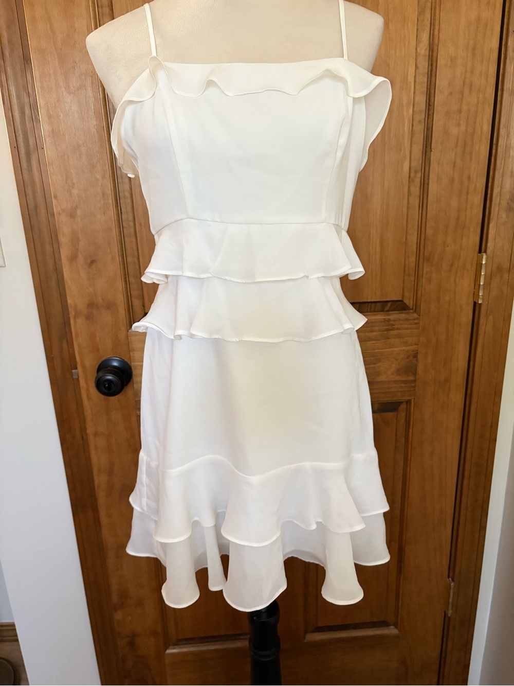Parker New York Kristie Ruffle Tiered Pearl White Mini Dress Size 6 Wedding